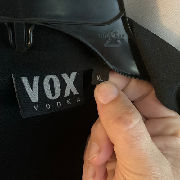 Vox Vodka Short Sleeve Perfect For Bartenders! - Picture 2 of 4